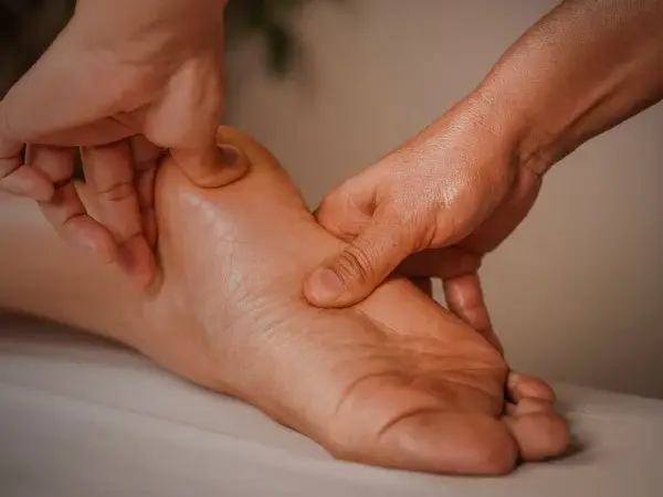 ماساژ درمانی